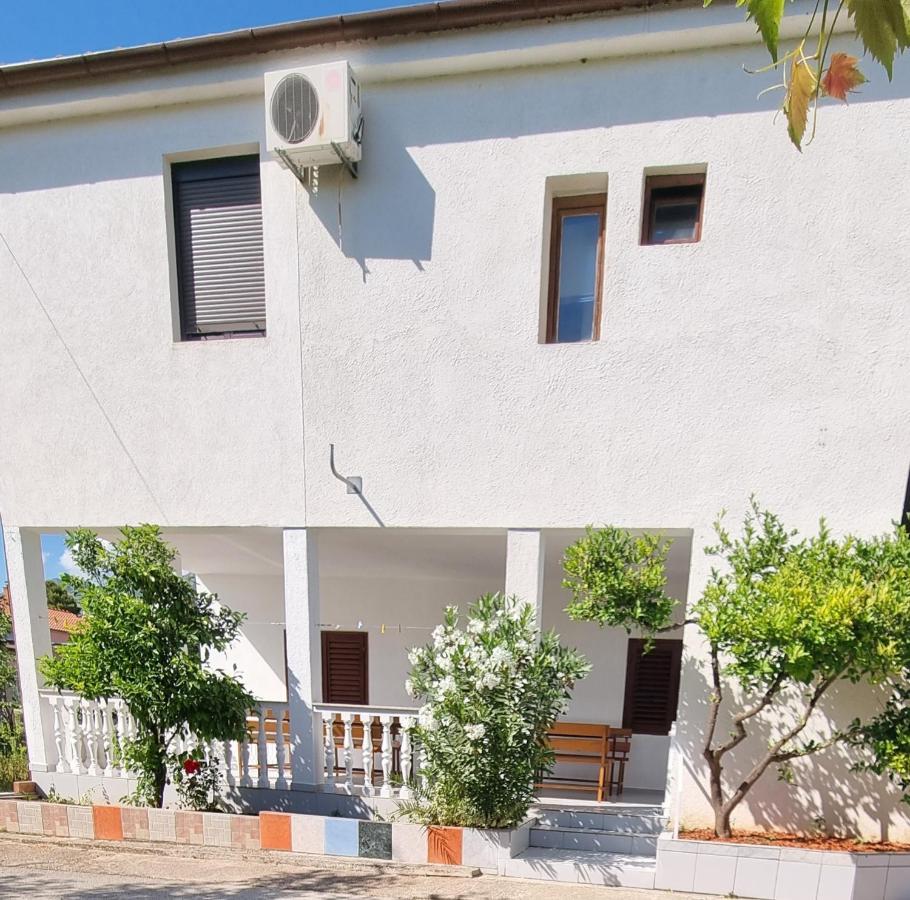 Holiday Home Jukic Pr سيلين المظهر الخارجي الصورة